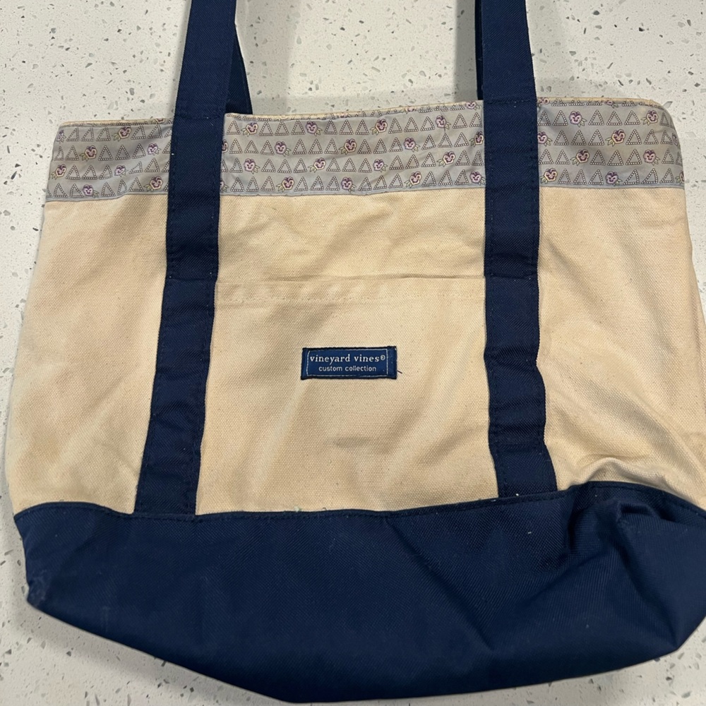 Vineyard Vines Navy and Tan Tote Bag